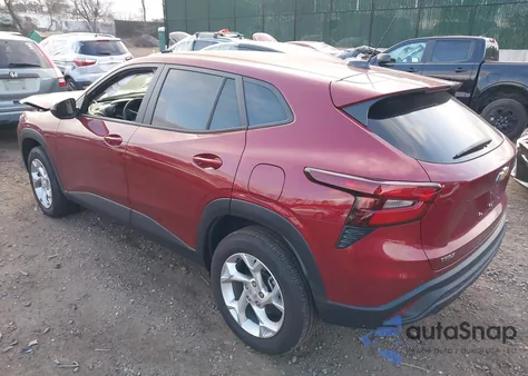 2024 Chevrolet Trax Fwd Sp z USA, uszkodzony, nr VIN KL77LFE22RC073009